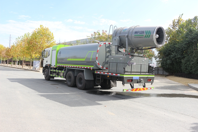 東風(fēng)華神15方100米抑塵車