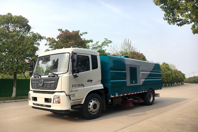 天錦國六掃路車