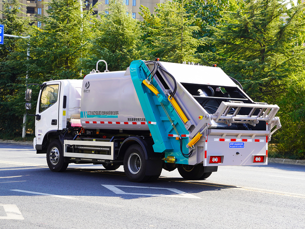 CLT5100ZYSBJBEV型純電動壓縮式垃圾車 福田智藍